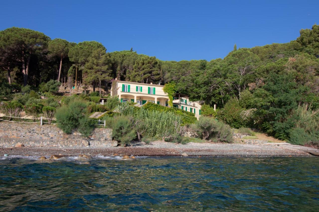 Villa Le Sprizze A Bordo Del Mare - Goelba Marciana Marina  Exterior photo