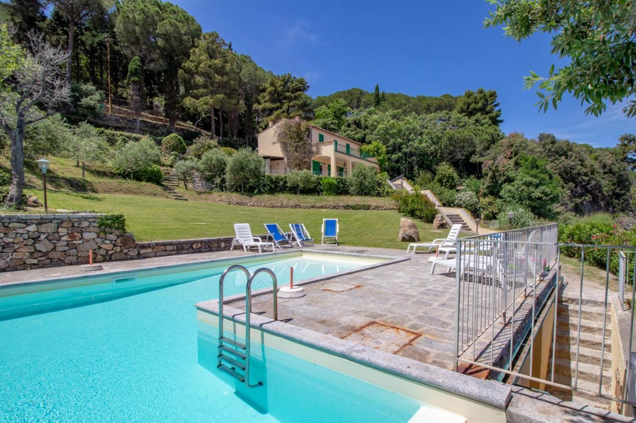 Villa Le Sprizze A Bordo Del Mare - Goelba Marciana Marina  Exterior photo