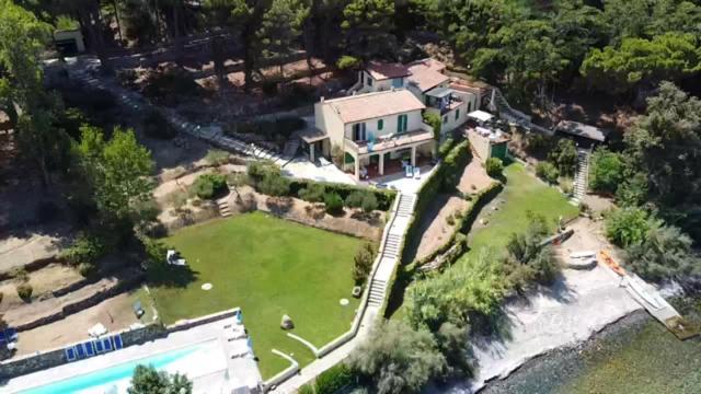 Villa Le Sprizze A Bordo Del Mare - Goelba Marciana Marina  Exterior photo