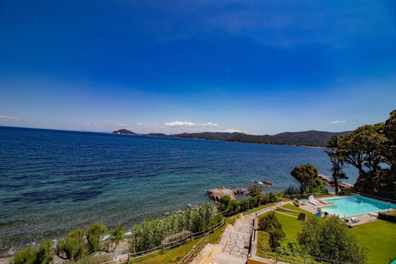 Villa Le Sprizze A Bordo Del Mare - Goelba Marciana Marina  Exterior photo