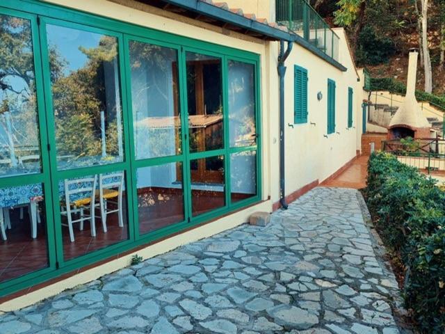 Villa Le Sprizze A Bordo Del Mare - Goelba Marciana Marina  Exterior photo