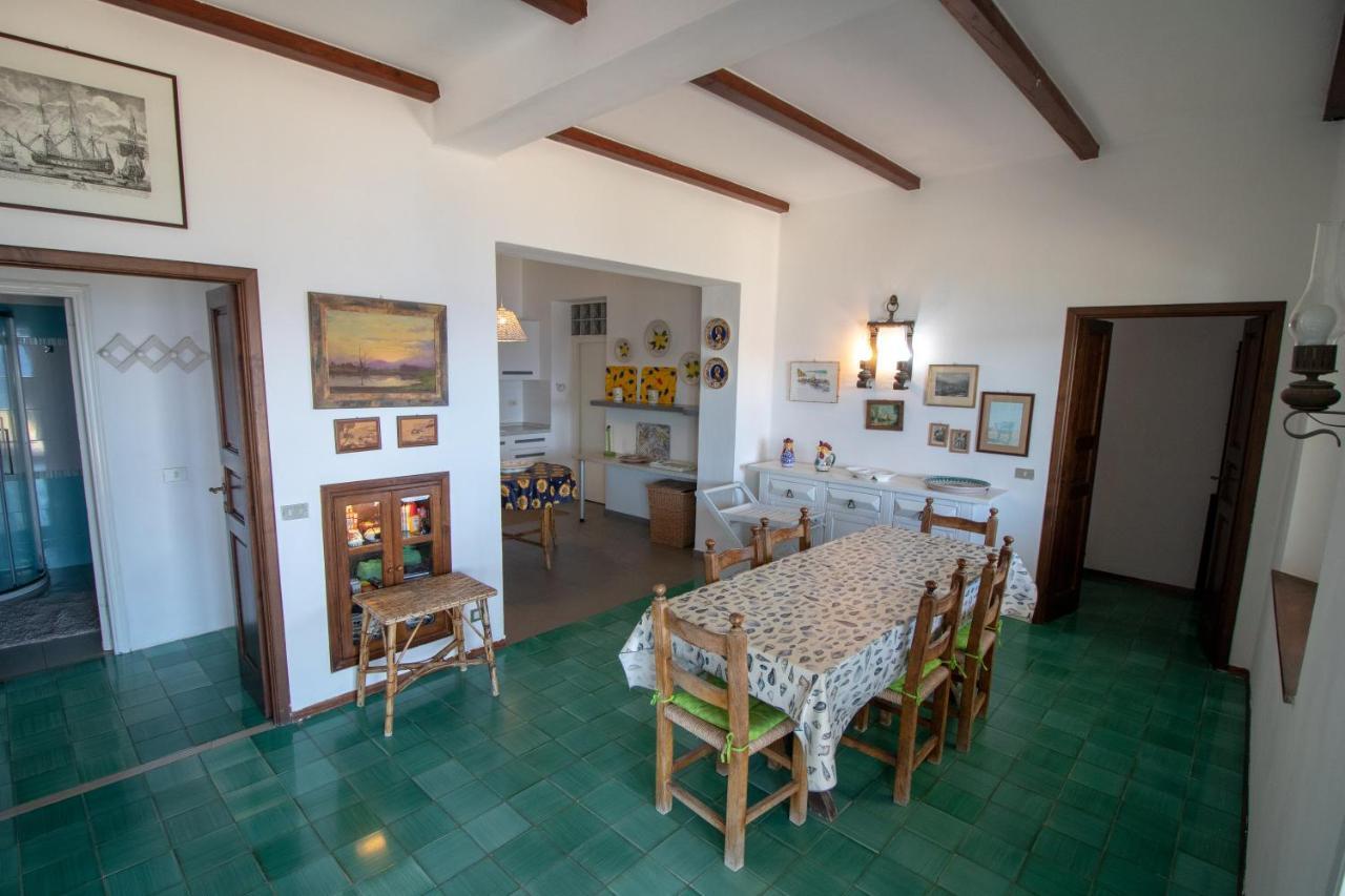 Villa Le Sprizze A Bordo Del Mare - Goelba Marciana Marina  Exterior photo