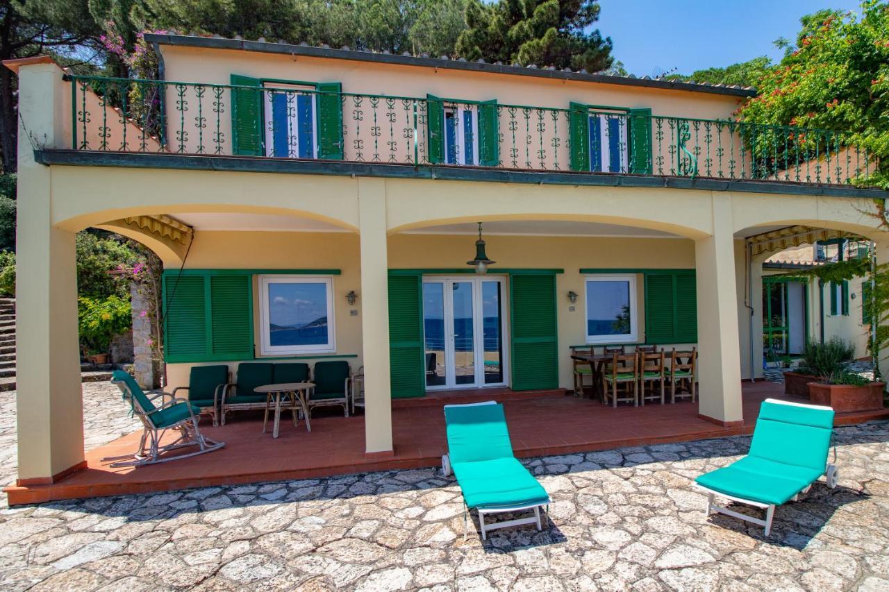 Villa Le Sprizze A Bordo Del Mare - Goelba Marciana Marina  Exterior photo